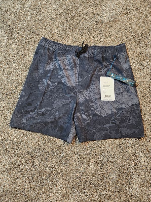 Mens size Large Pa Dutch swim trunks