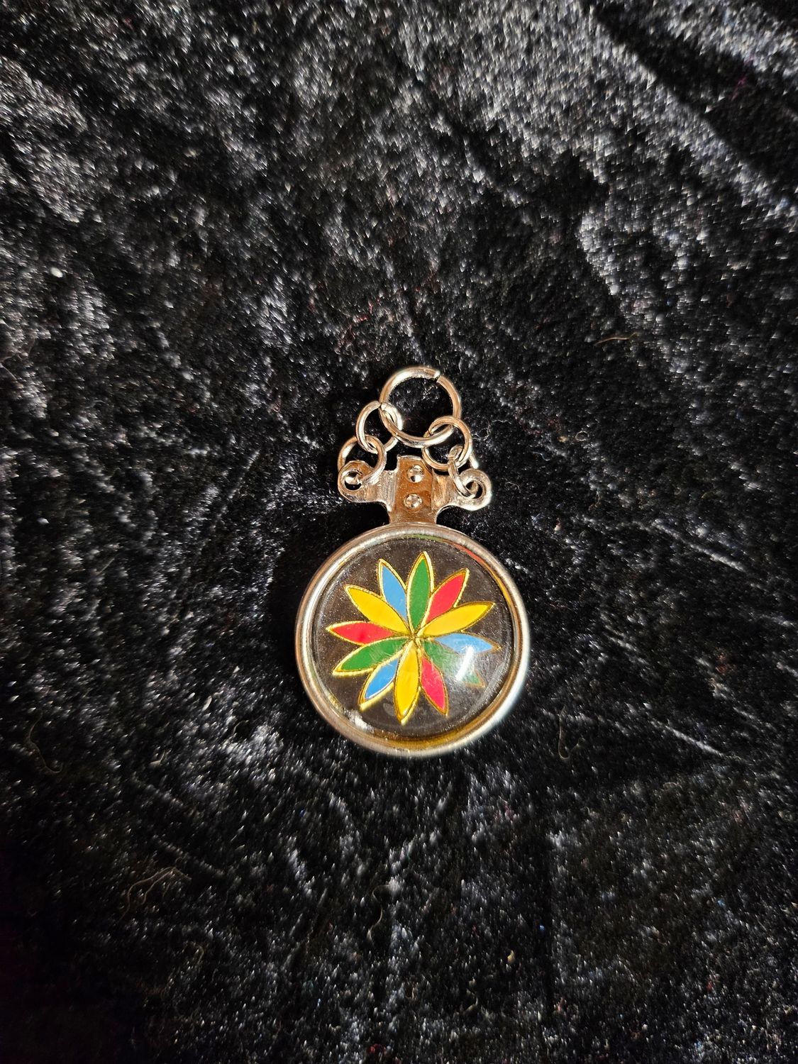 Vintage 12 Point Rosette pendent