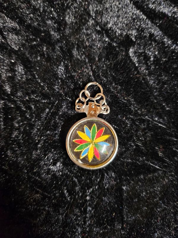 Vintage 12 Point Rosette pendent