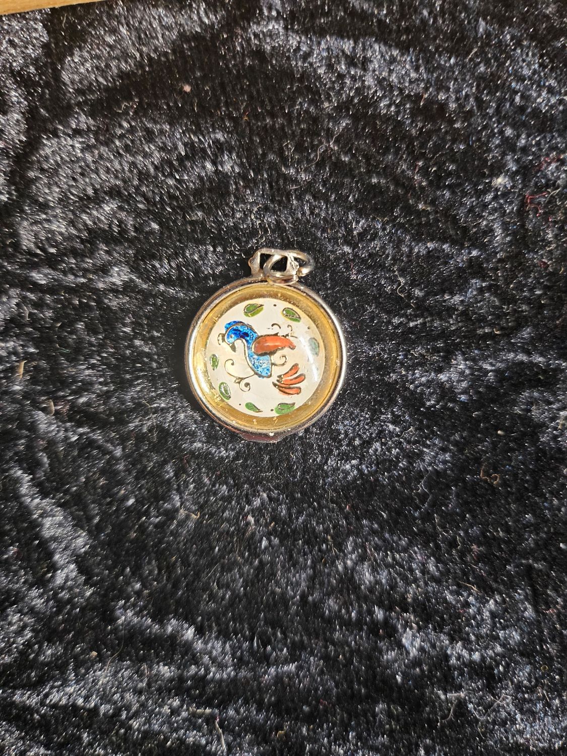 Vintage metal Distelfink pendent