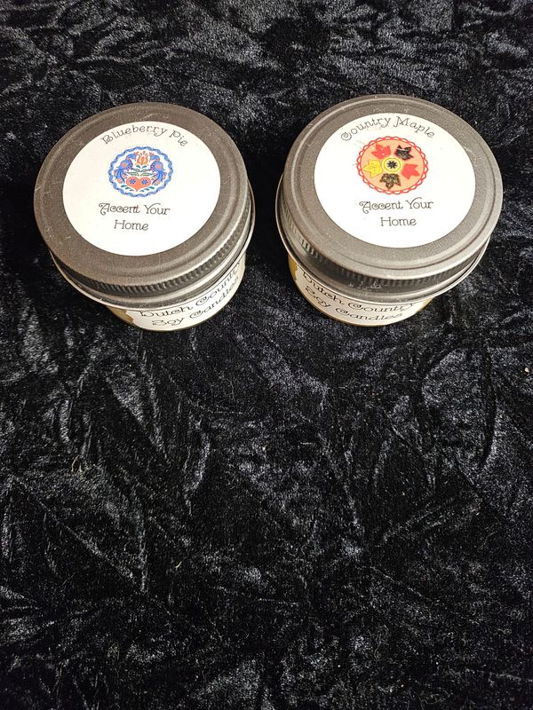 Hex sign decorated candle set
