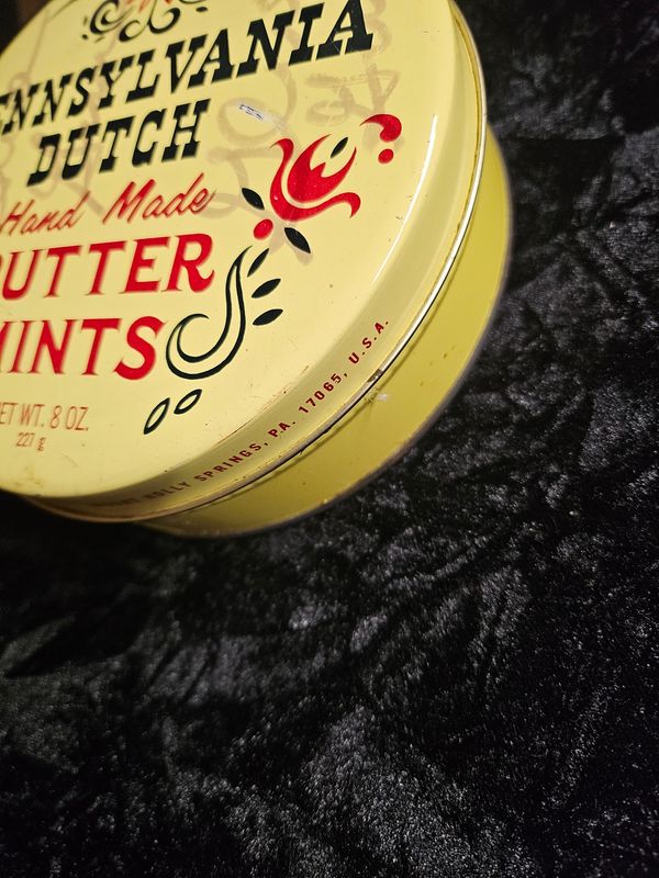 Vintage Pa Dutch tin