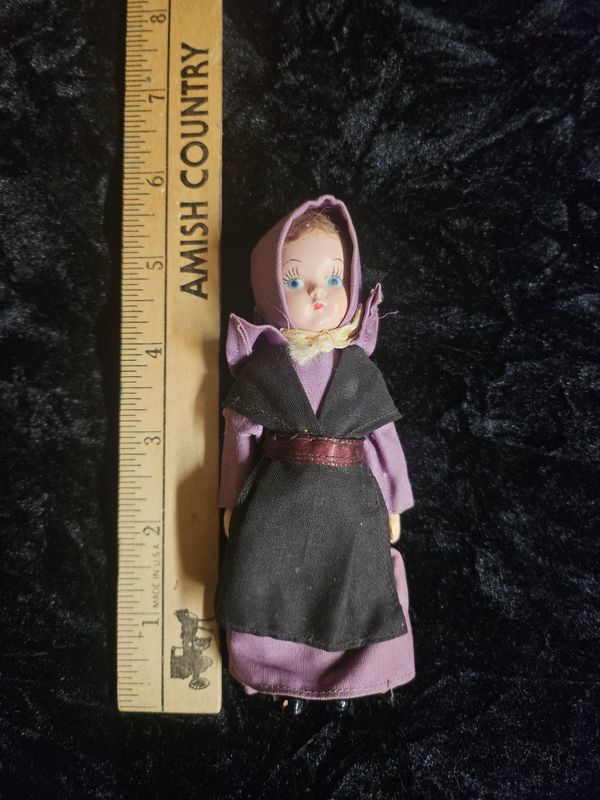 Vintage Amish doll