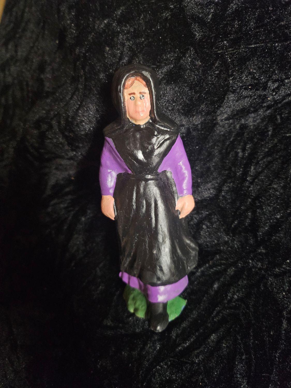 Vintage handpainted Amish metal figure