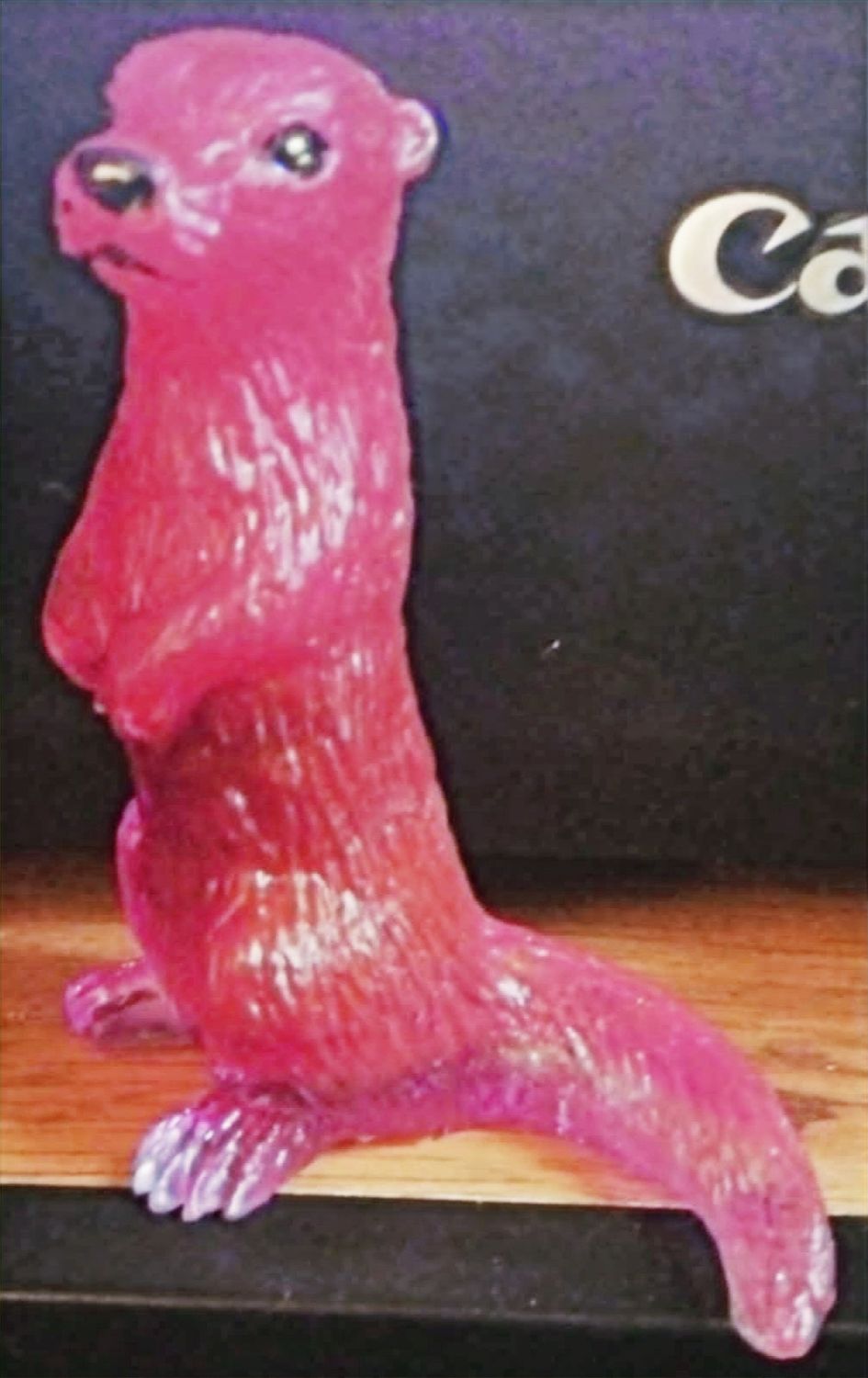 ferret/otter statue