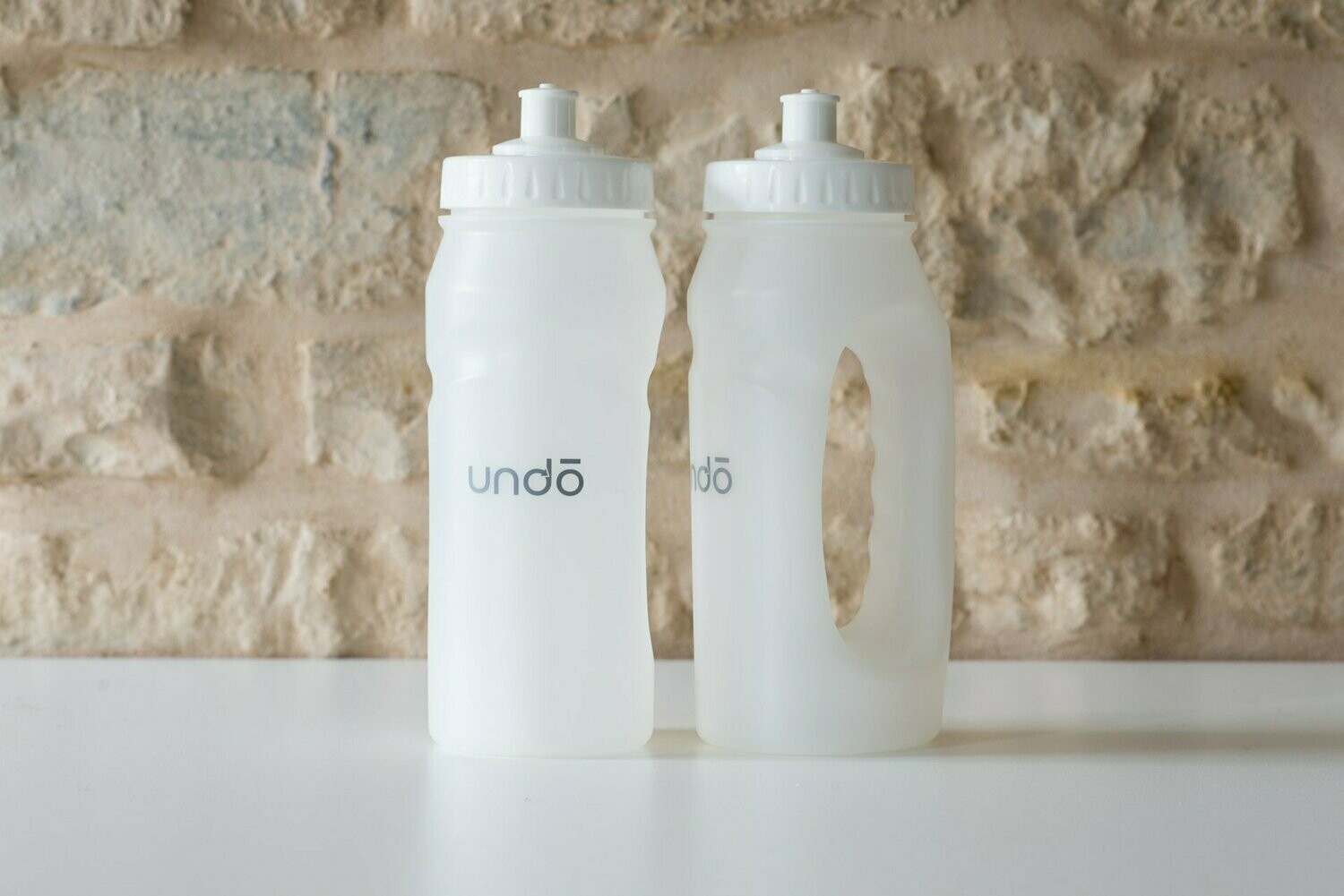 Undō Running Bottle, with integral grip handle (500ml)