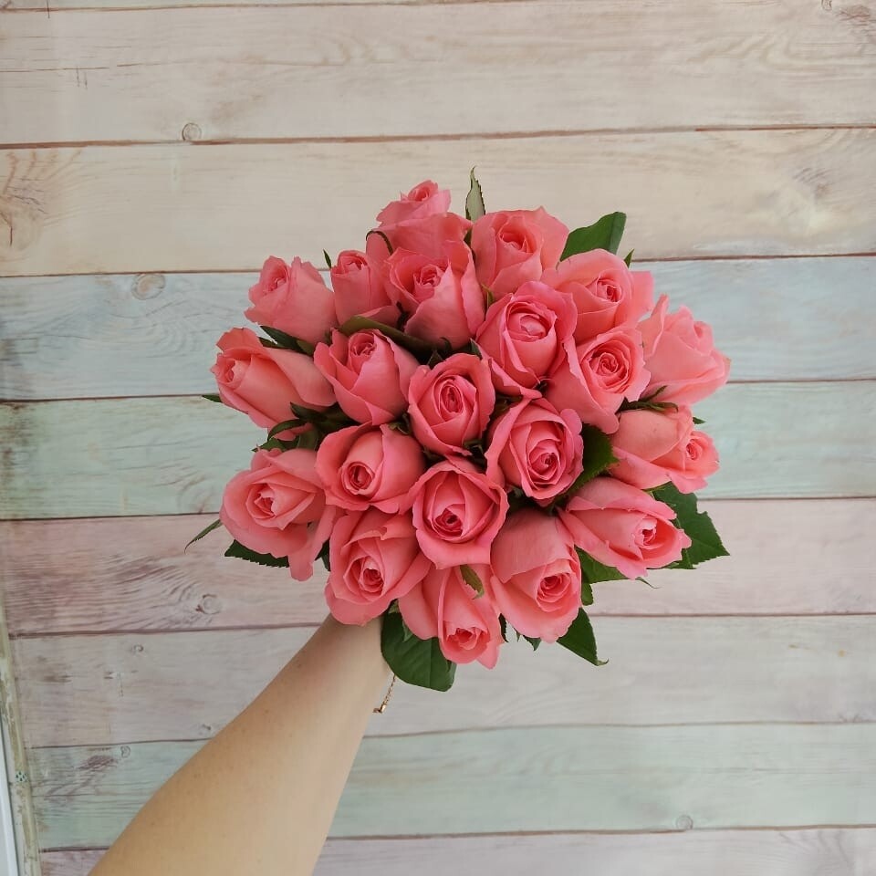 21 розовая роза кения Анна Карина