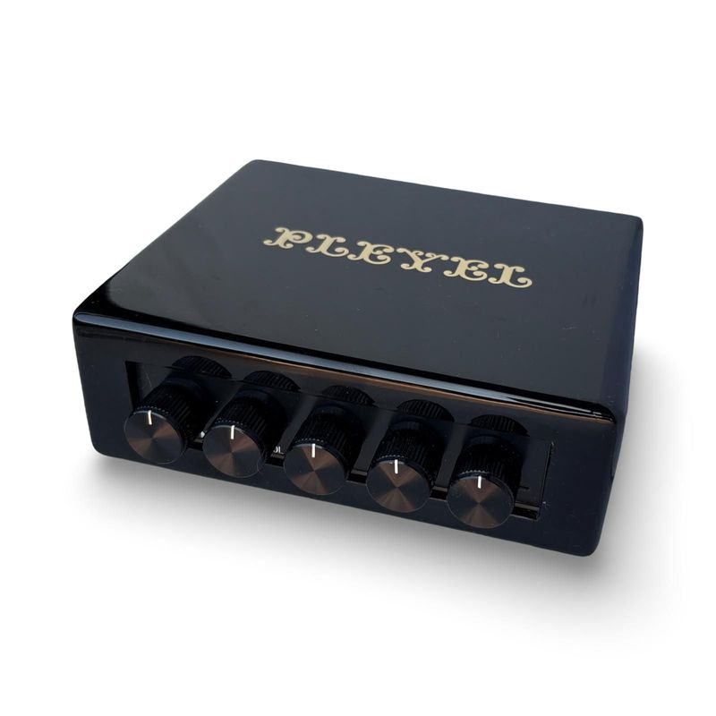 Pleyel Magistral Systeem voor Piano, gebruik je eigen piano als een speaker, verbind met spotify, of je silent systeem.