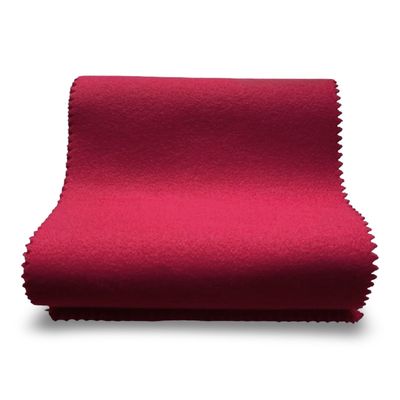 Piano Toetsenloper – Rood Fluweel Luxe rode fluwelen piano toetsenbeschermer voor een elegante bescherming van het klavier.