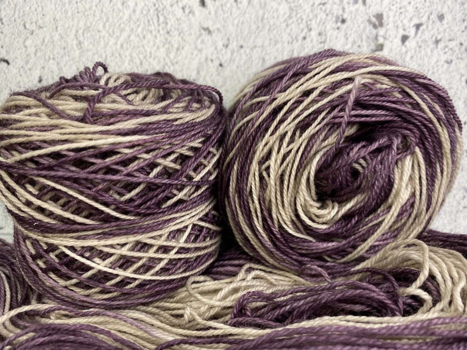 LAINE À BAS IDENTIQUE RIVIÈRE AU PRUNE