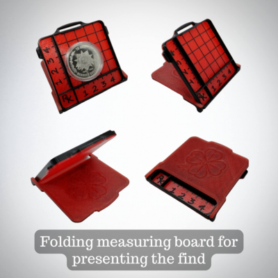 Folding measuring board for presenting the find
