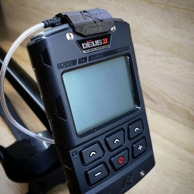 Clips for the antenna cable XP Deus II
