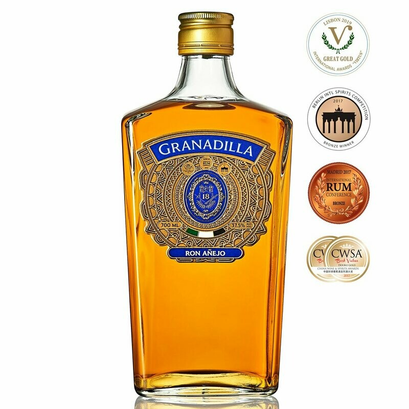 RON AÑEJO 18 MESES 70 cl