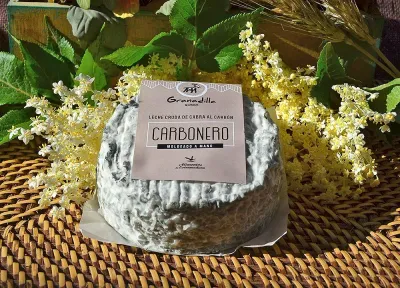 QUESO CARBONERO