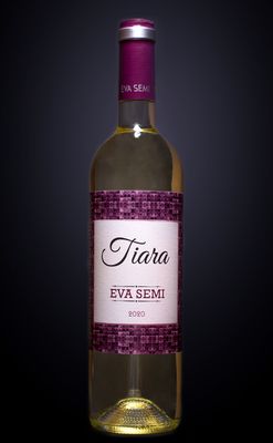 Tiara Semidulce 70 cl. Tiara Semidulce 70 cl.