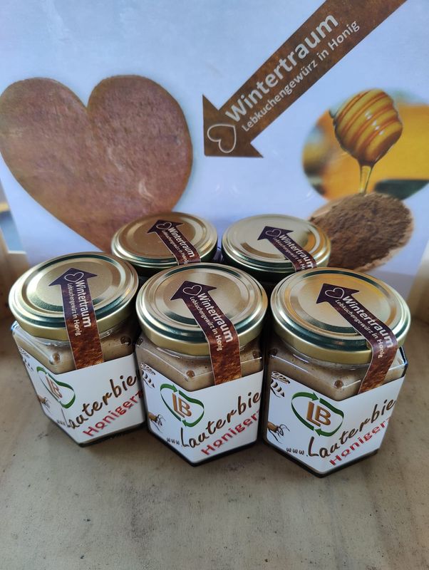 Wintertraum, Omas Lebkuchengewürz im Blütenhonig, Honigzubereitung Wintertraum, Omas Lebkuchengewürz im Blütenhonig, Honigzubereitung