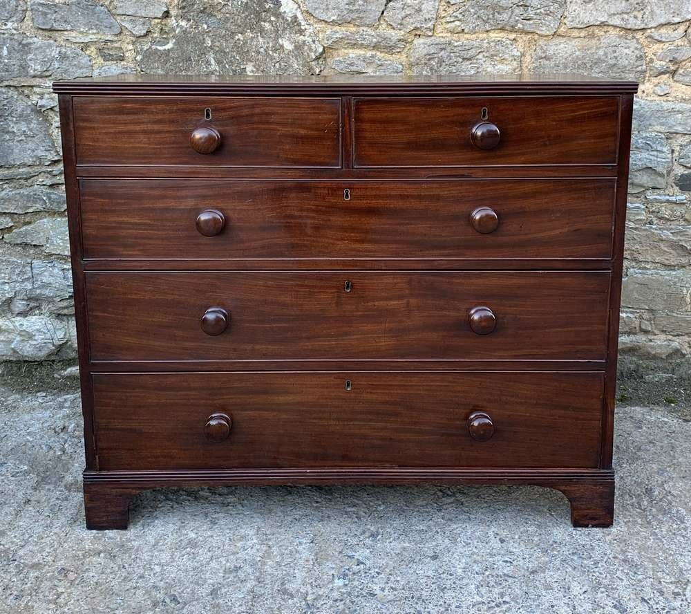 Antique Mahogany Chest of Drawers