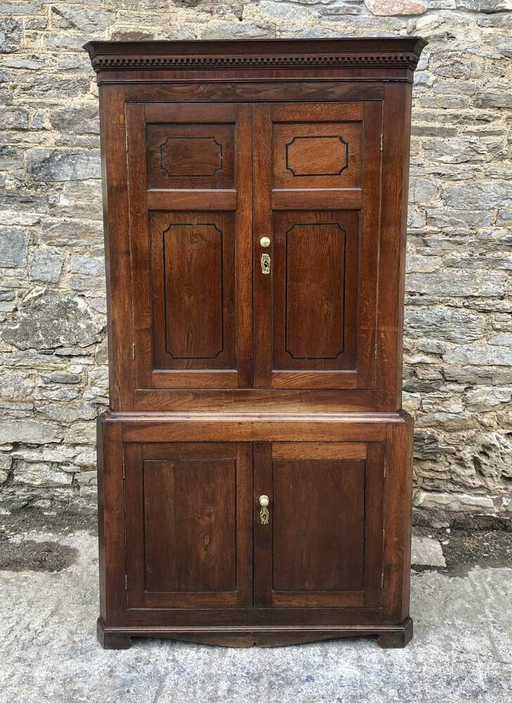 Large Georgian Oak Corner Cupboard