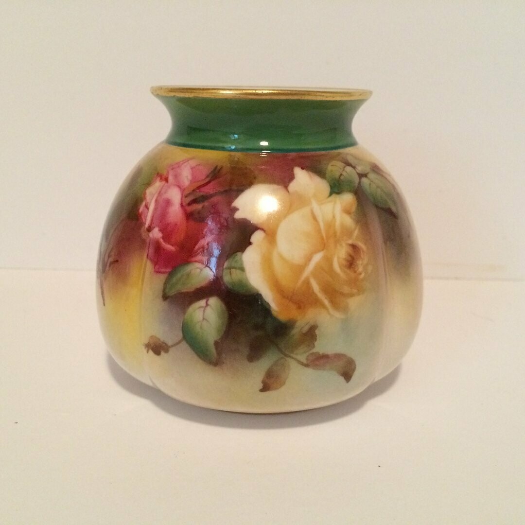Royal Worcester Roses Vase H158