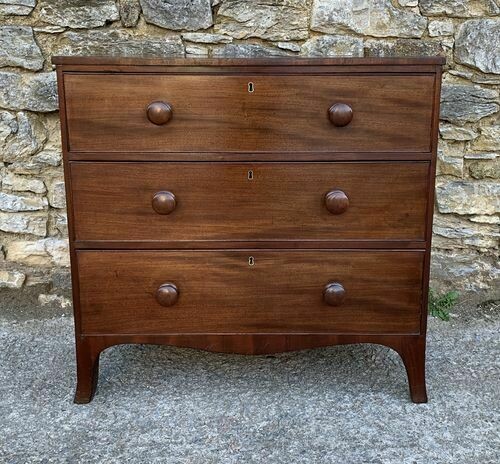 Small Regency Mahogany Chest of Drawers
