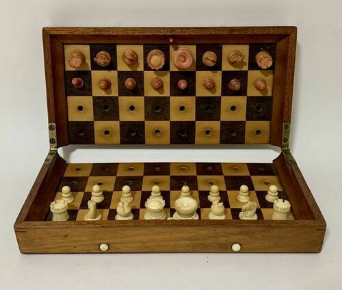 Jaques In Statu Quo Travelling Chess Set