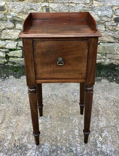 Victorian Mahogany Bedside Pot Cupboard