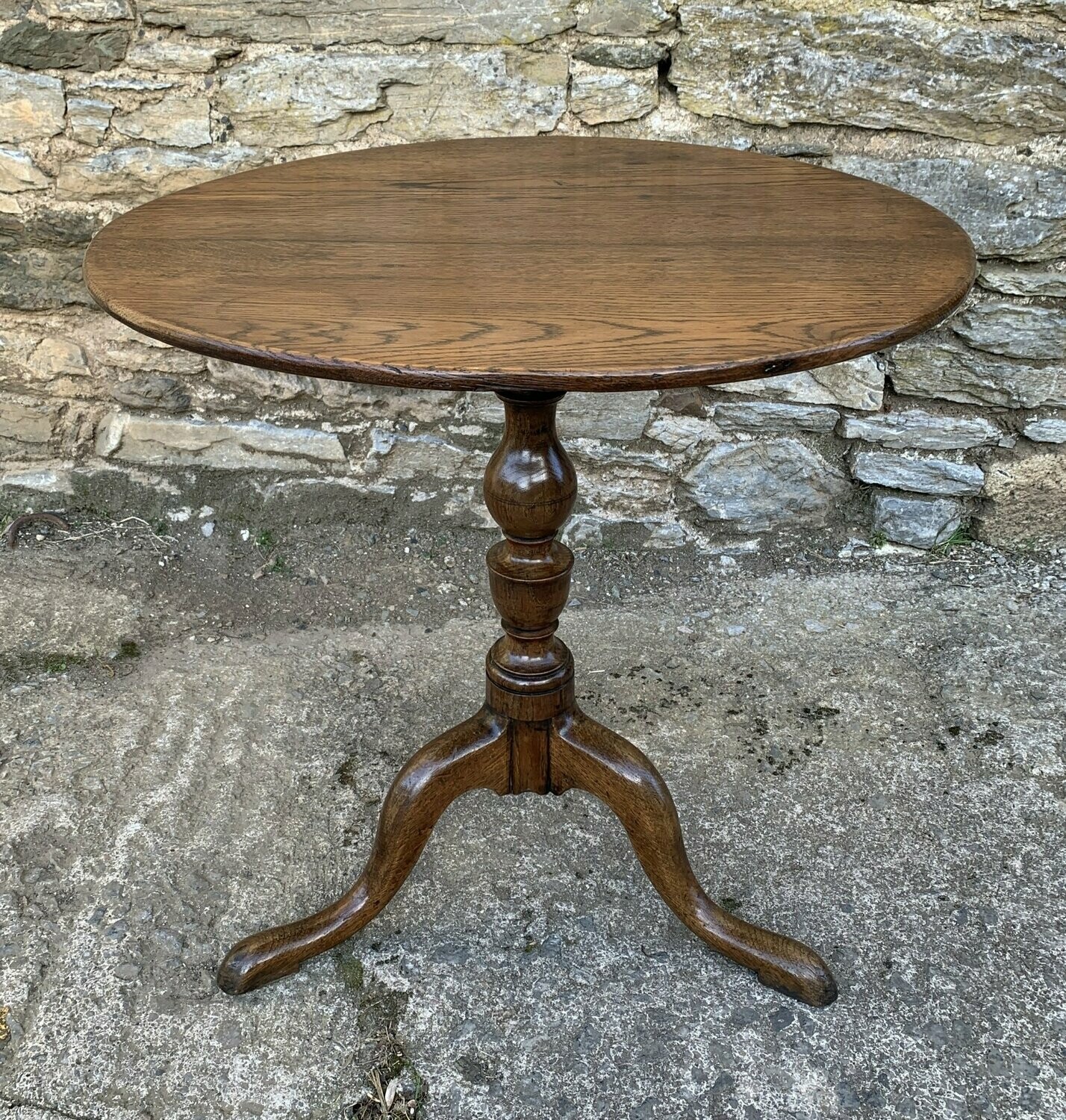 Georgian Oak Tilt Top Table