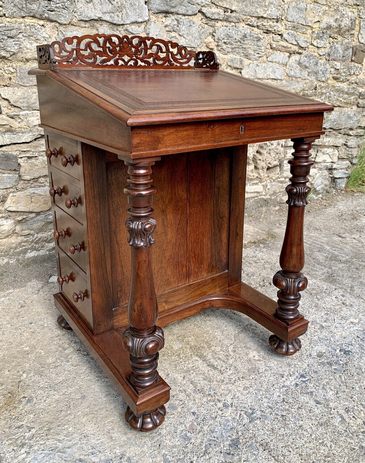 Regency Rosewood Davenport
