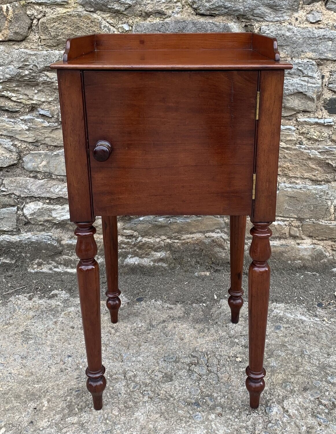 Victorian Mahogany Pot Cupboard
