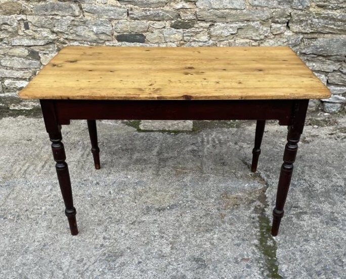 Victorian Pine Farmhouse Table