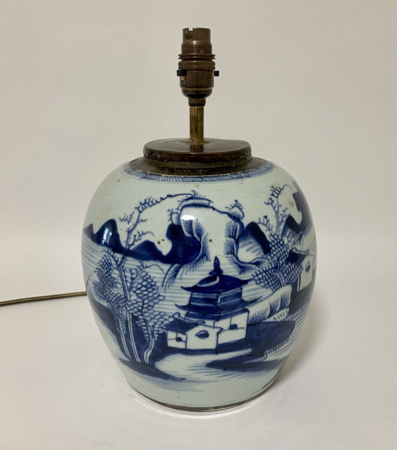 Antique Chinese Ginger Jar Table Lamp