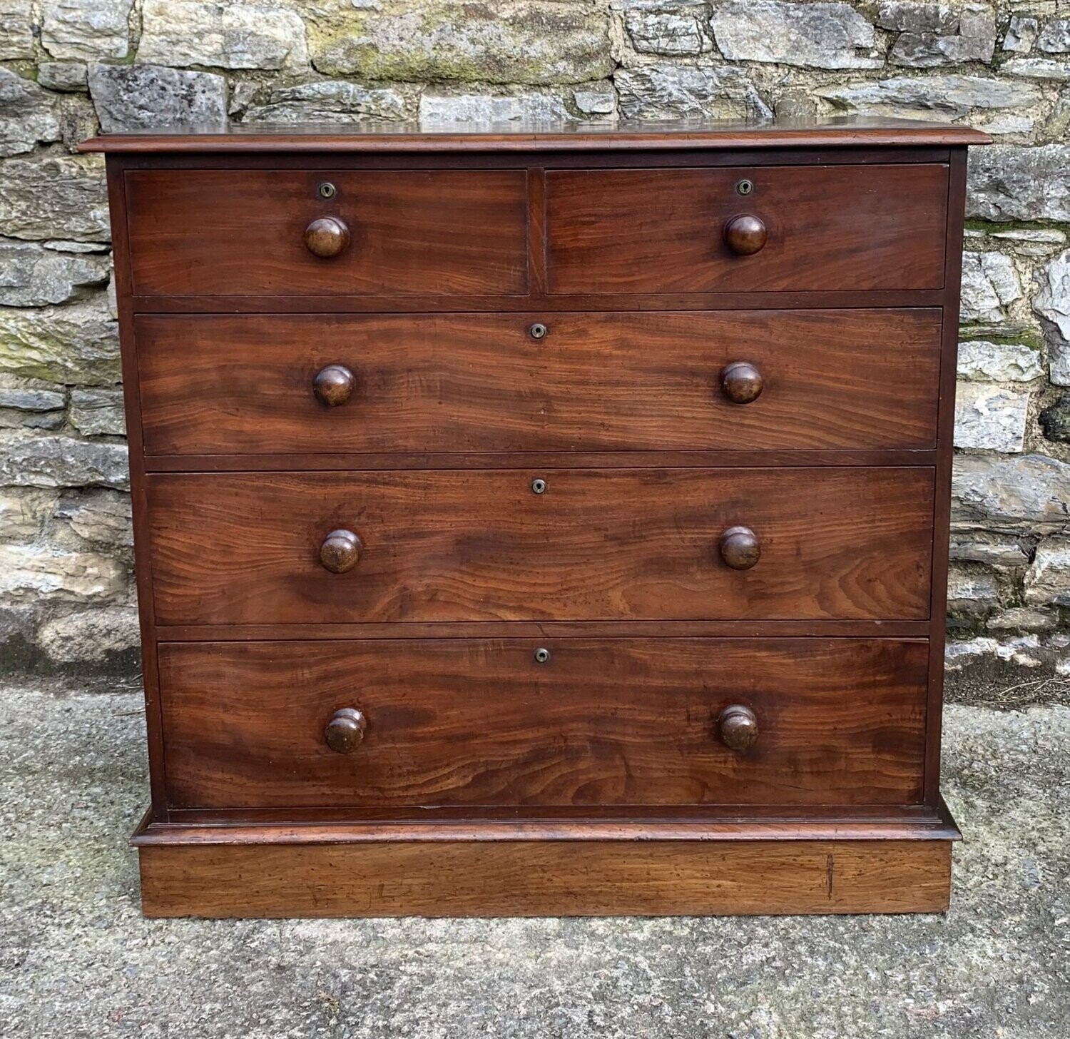 Large Victorian Mahogany Chest of Drawers