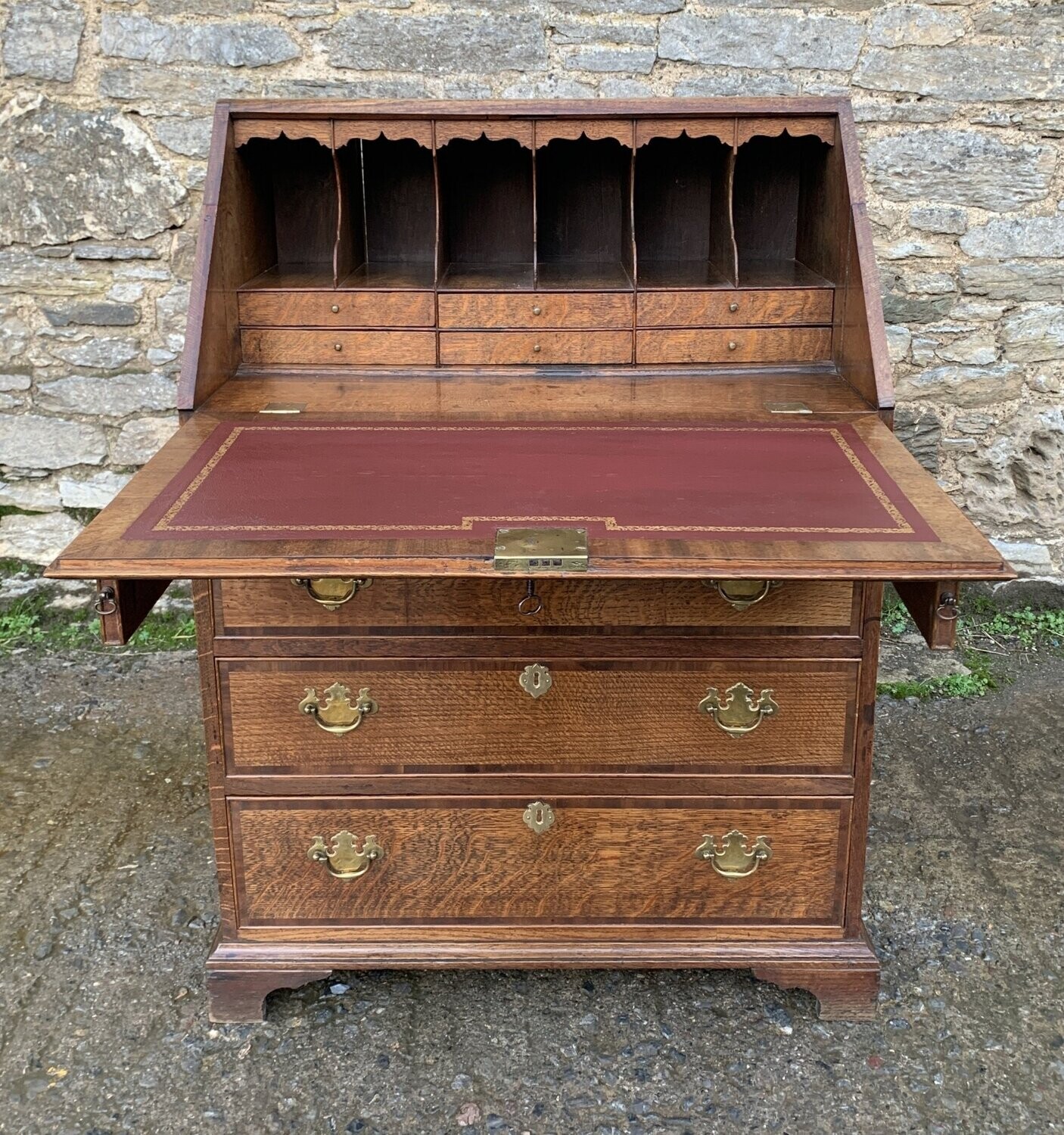 Georgian Crossbanded Oak Bureau