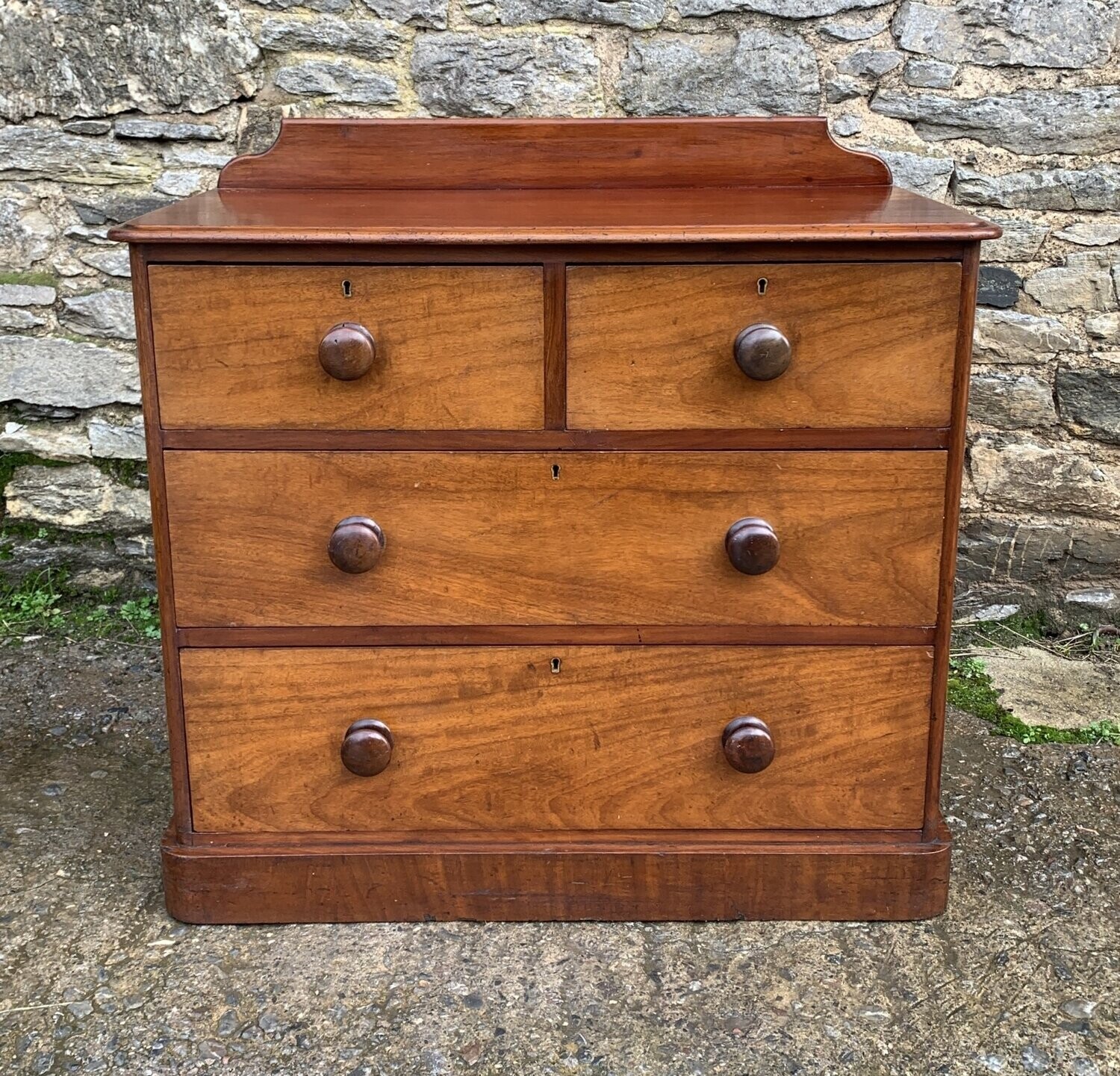 Victorian Mahogany Chest of Drawers