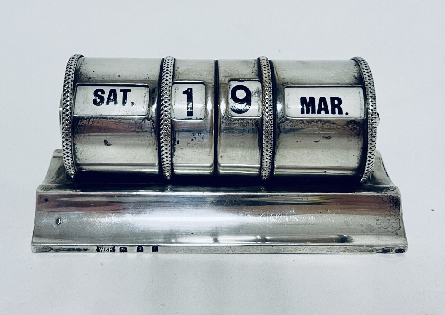 Art Deco Silver Desk Calendar