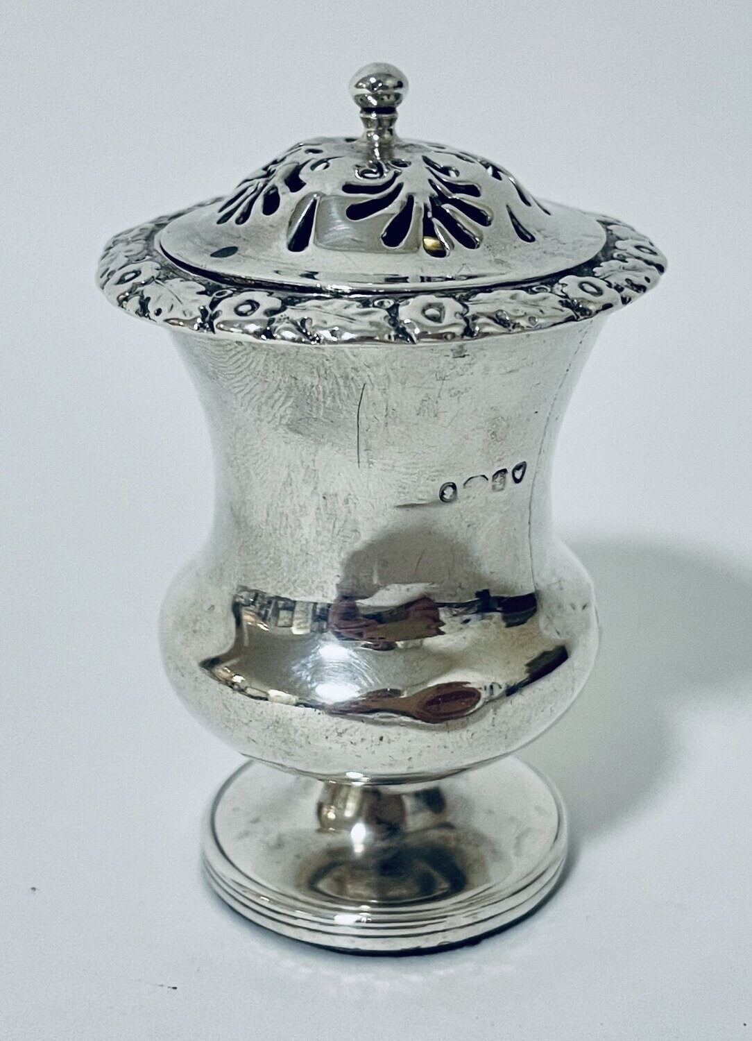 William IV Silver Pounce Pot