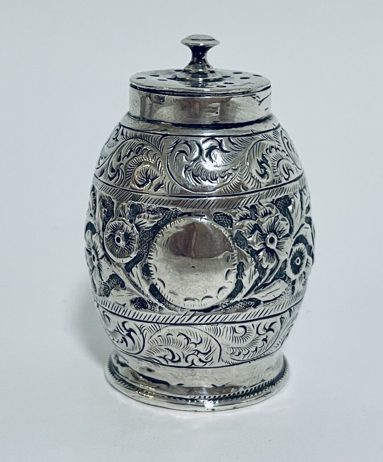 Victorian Barrel Shaped Pepper Pot