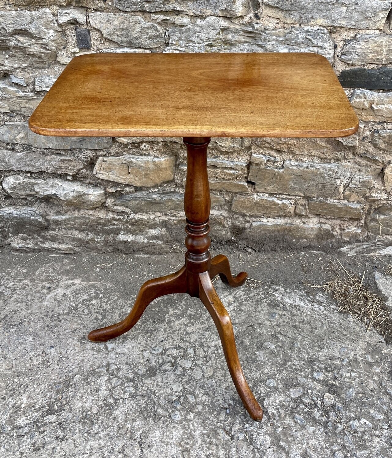 Georgian Mahogany Tilt Top Wine Table