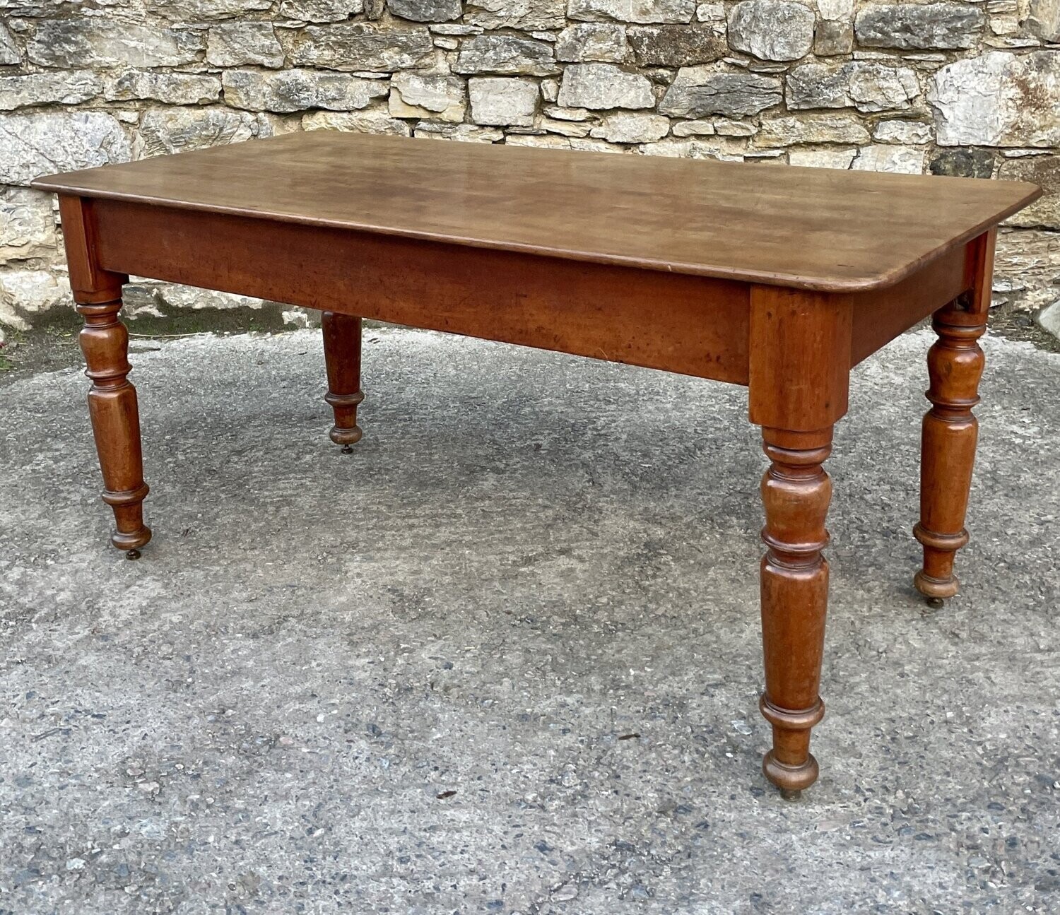 Victorian Mahogany Dining Table