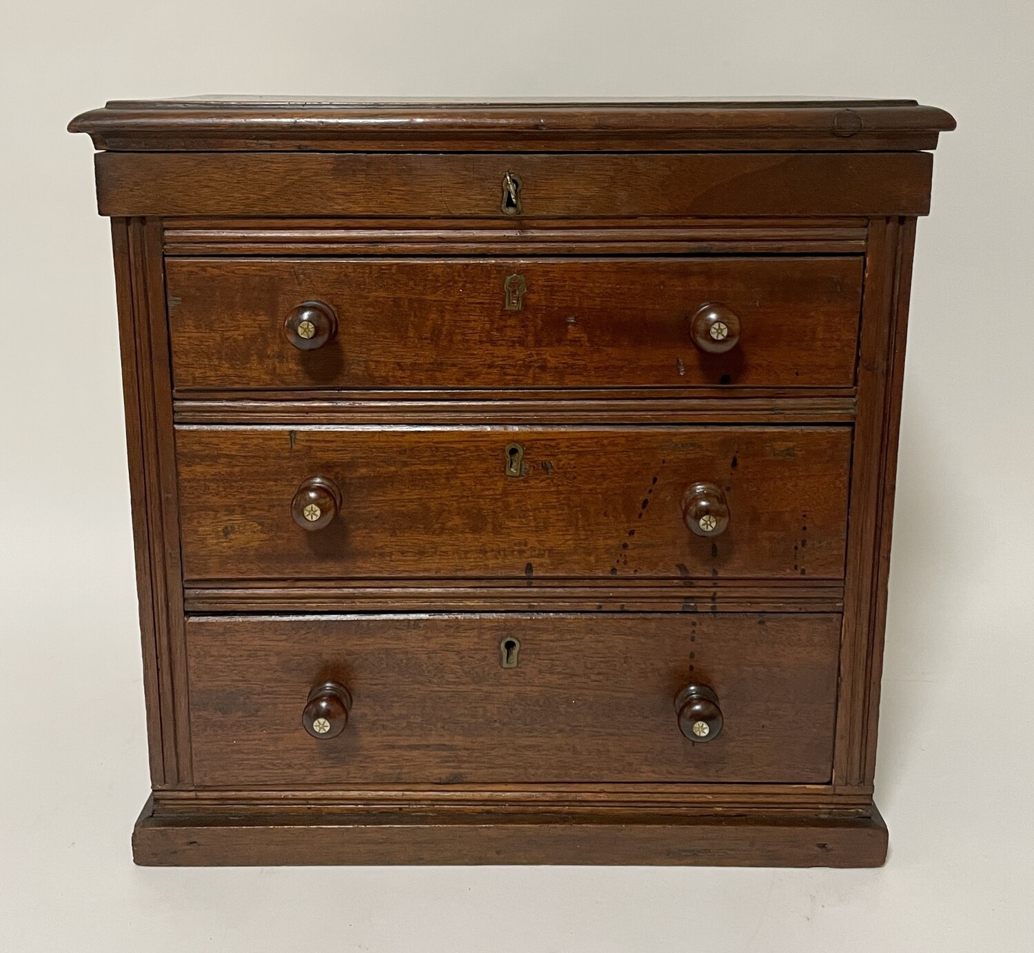 Miniature Apprentice Chest of Drawers