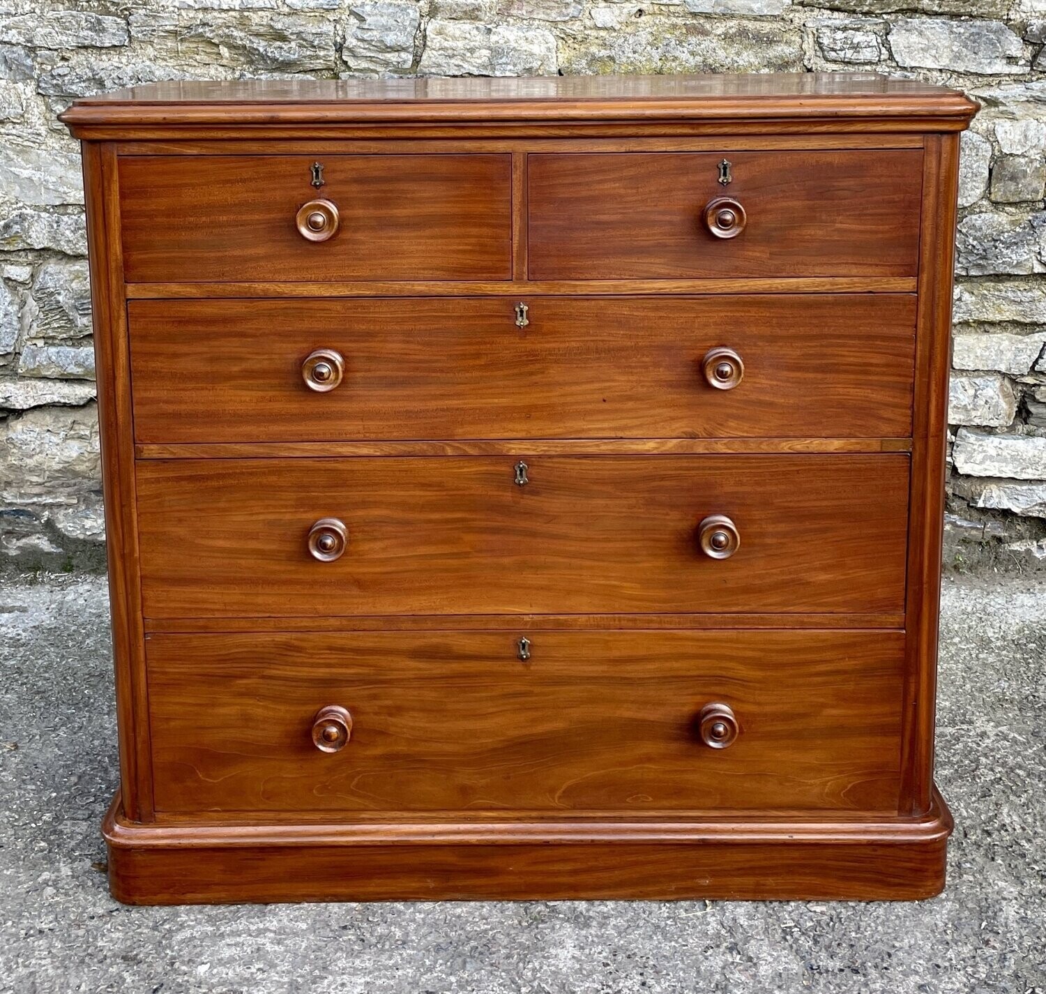 Large Victorian Mahogany Chest of Drawers