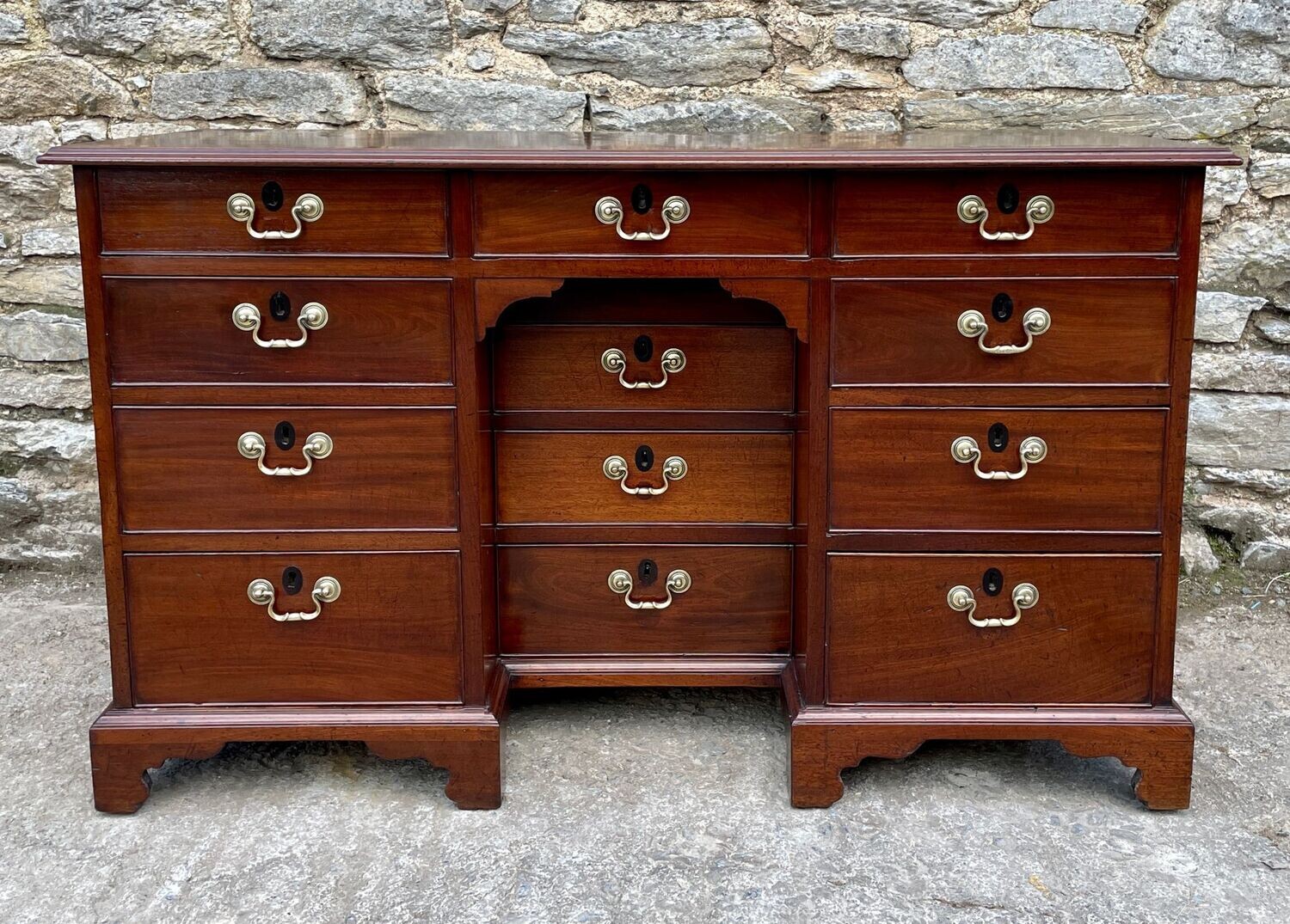 ​Georgian Mahogany Kneehole Dressing Table