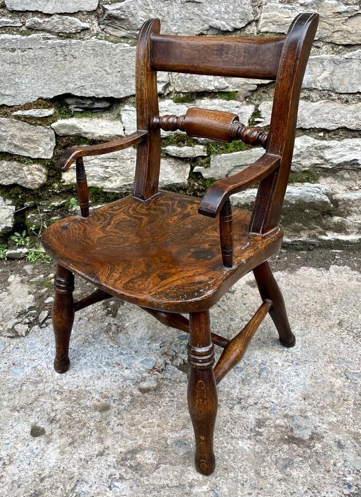 Antique Elm Child’s Windsor Chair