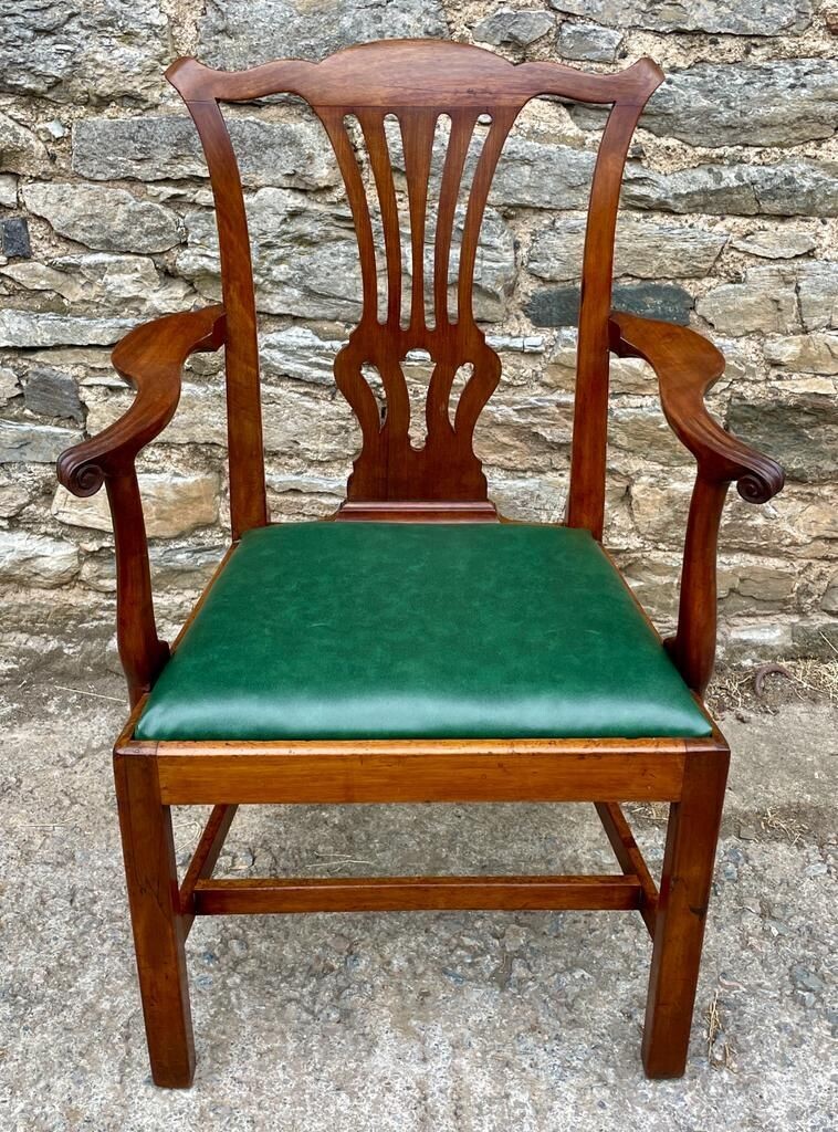 Georgian Mahogany Carver Chair