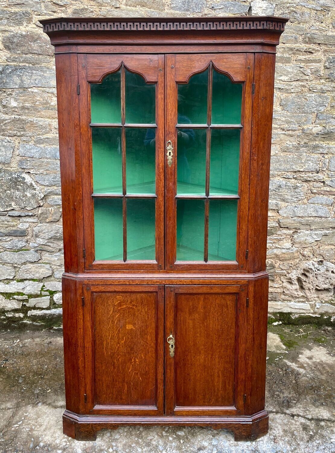 ​Georgian Oak Corner Cupboard