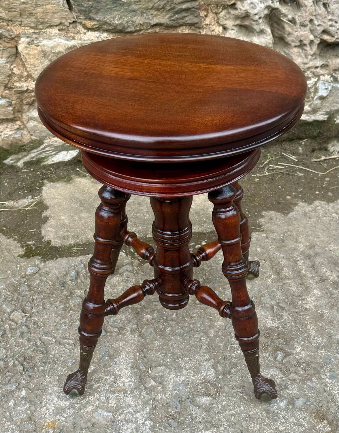 Antique Adjustable Music Stool by Thomas Organ Co