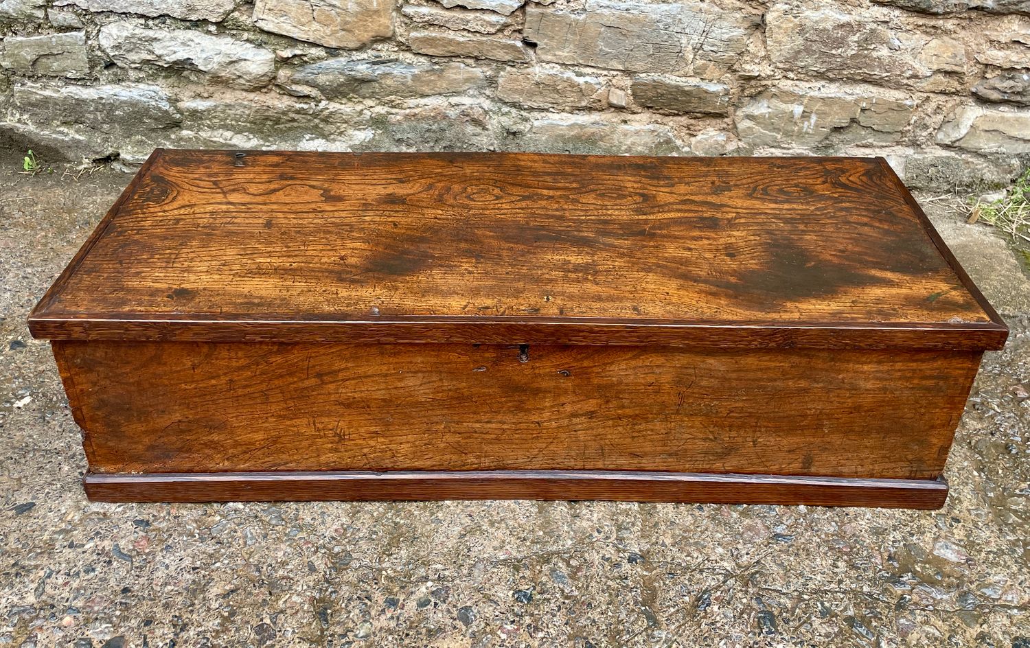 Georgian Elm Blanket Box