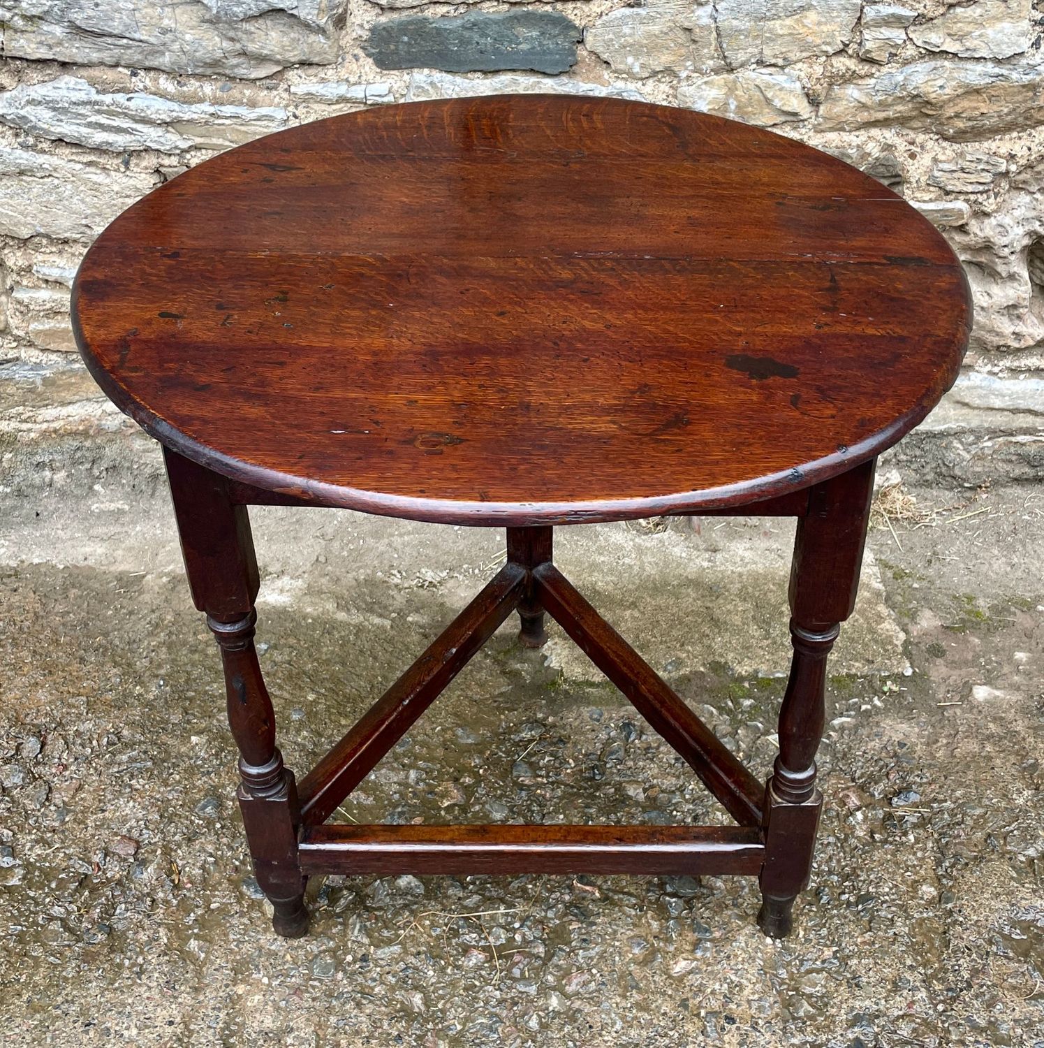 Georgian Oak Cricket Table with Drawer