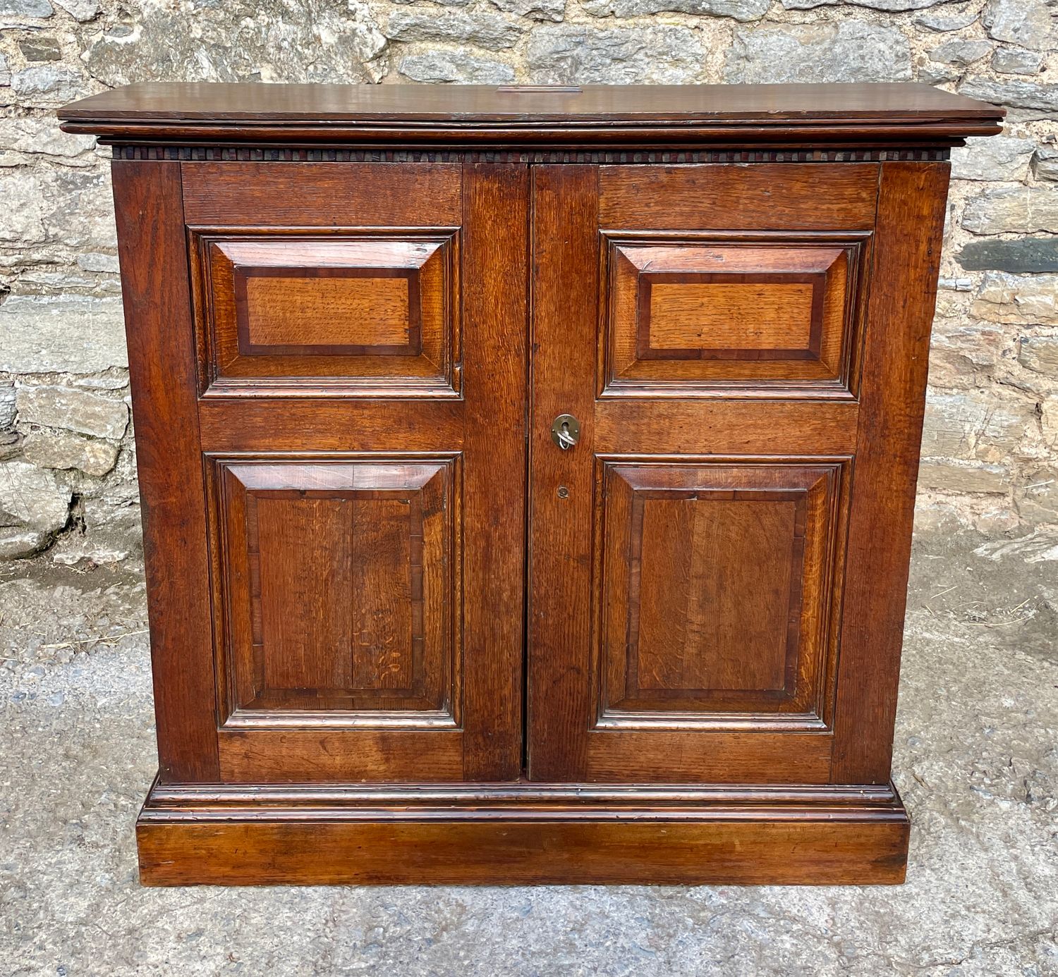 Georgian Oak Cupboard