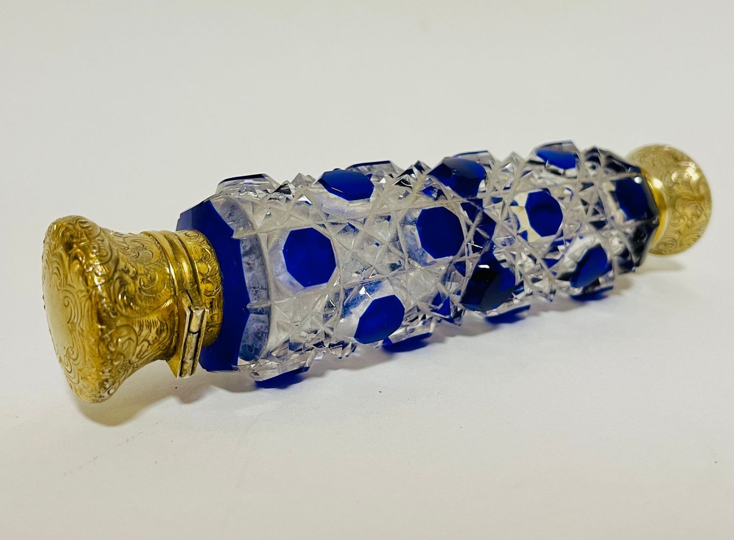 Victorian Double Ended Scent Bottle with Silver Gilt Tops
